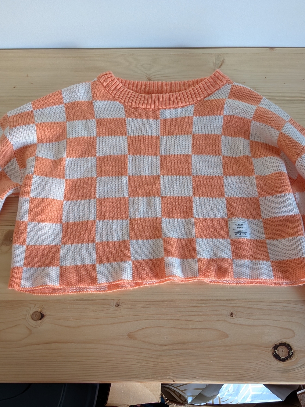 Classic Checkerboard Cropped Crewneck Sweater - Peach & Cream